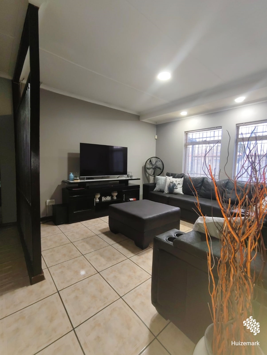 3 Bedroom Property for Sale in Sasolburg Free State